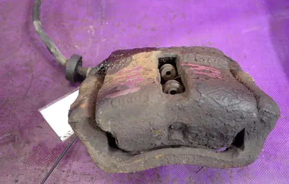 Renault Megane II Front brake caliper