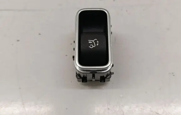 Mercedes-Benz GLB x247 Tailgate/boot open switch button A1678205702