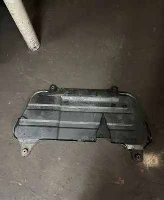 Toyota Land Cruiser (J150) Engine splash shield/under tray Osonaspodu