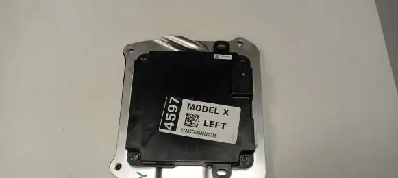 Tesla Model X Door control unit/module 103722200D 0317LL0020493