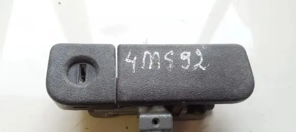 Mitsubishi Sigma Glove box