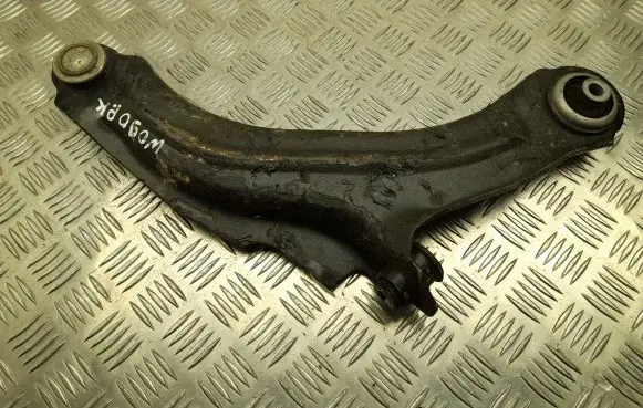 Renault Zoe Front lower control arm/wishbone 545050399R