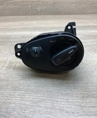 Ford Focus Light switch 98AG13A024HG 04052574