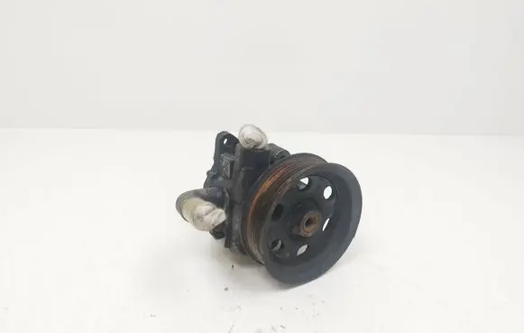 Jeep Grand Cherokee (WK) Power steering pump
