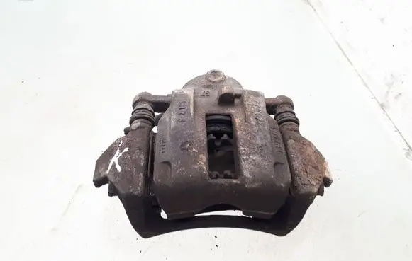 Mercedes-Benz B W245 Front brake caliper