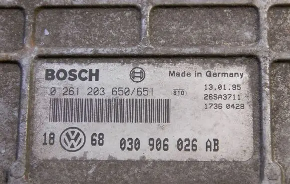 Volkswagen Golf III Engine control unit/module ECU 030906026AB