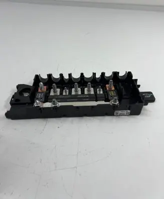 Jaguar F-Pace Current control relay M8A214516BC
