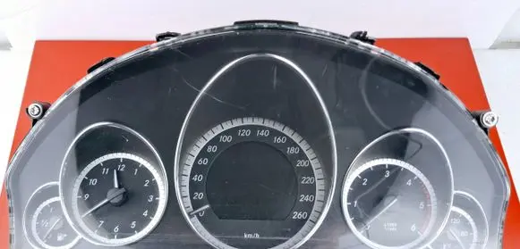 Mercedes-Benz E C207 W207 Speedometer (instrument cluster) A2125409147