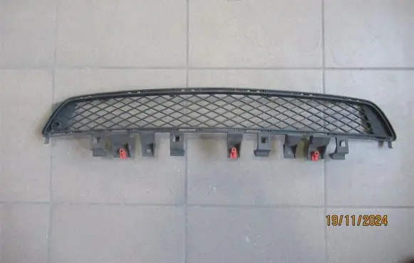 Opel Insignia A Front bumper lower grill 23163384