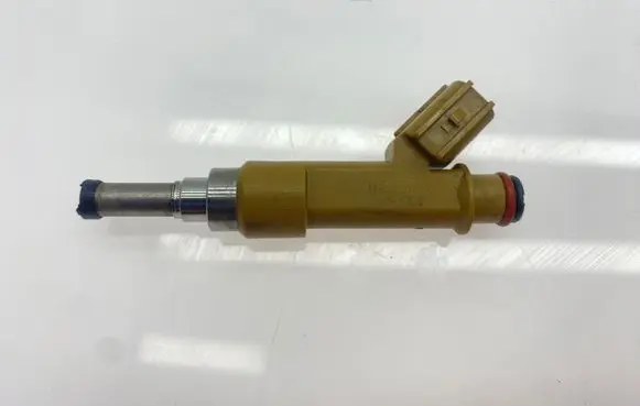 Fuel injector