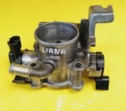 Suzuki Liana Throttle body valve 1813783E01