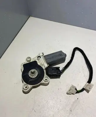 Mercedes-Benz C W203 Front door window regulator motor A2118201842 990596J00