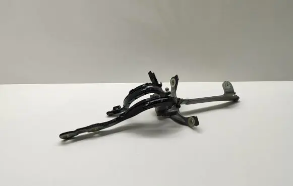 BMW 5 G30 G31 Tailgate/trunk/boot hinge 7390413 A046574