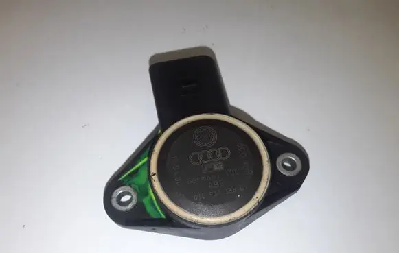 Audi Q7 4L Throttle valve position sensor 030907386B
