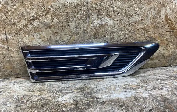 Infiniti QX80 Fender grill 638246GW0A