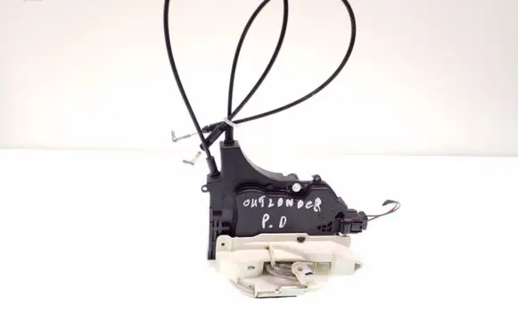 Mitsubishi Outlander Front door lock