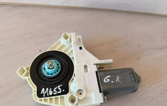 Seat Alhambra (Mk2) Rear door window regulator motor 8K0959802B