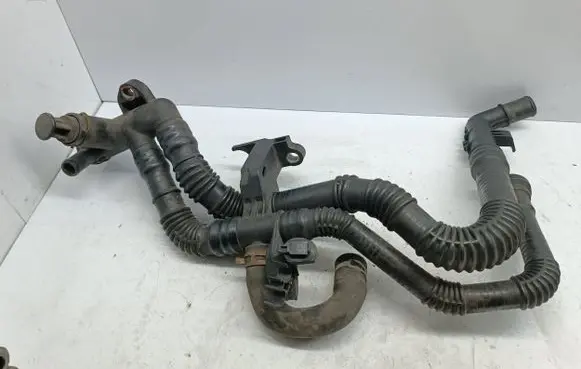 Ford Focus Engine coolant pipe/hose 9647768980