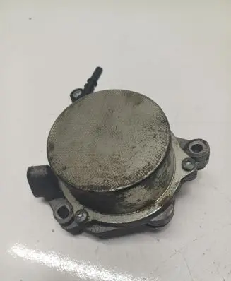 Ford Kuga II Vacuum pump 9674192280