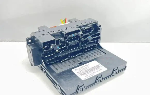 Mercedes-Benz CLK A209 C209 Fuse module 2095451101 5DK00848511