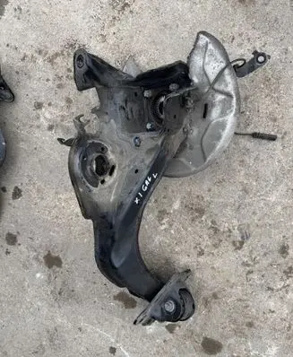 Rear wheel hub