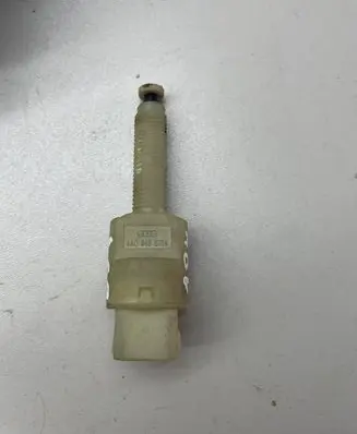 Audi A4 S4 B6 8E 8H Brake pedal sensor switch 4a0945515a