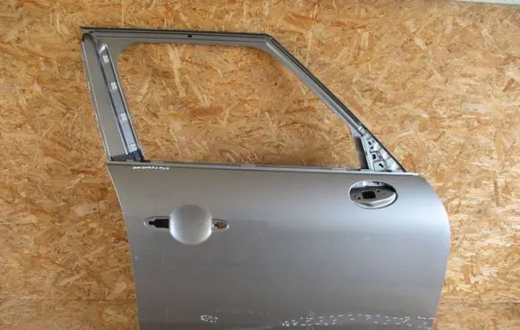 Mini Cooper Countryman F60 Front door