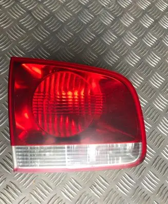 Volkswagen Touareg I Tailgate rear/tail lights 7L6945093H 7L6945093 28269003
