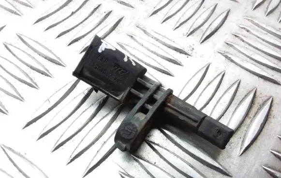 Volkswagen Touran I ABS brake wheel speed sensor 7H0927803