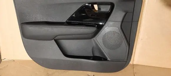 KIA Niro Front door card panel trim 82301G5870DR4 82305G5260DR4