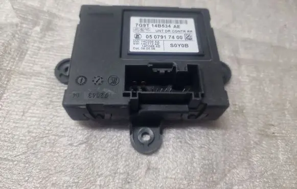 Ford S-MAX Door control unit/module 7G9T14B534AE 0507917400