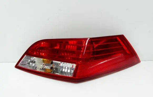 Ford Focus Tailgate rear/tail lights 6N4113404A 0374D