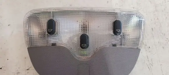 Peugeot 607 Front seat light 37320002