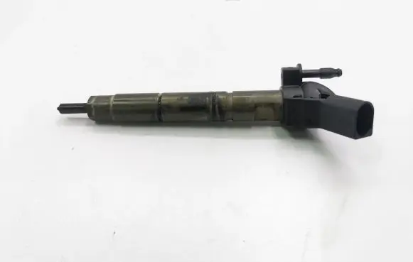 Mercedes-Benz CLS C219 Fuel injector A6420700587 0445115027