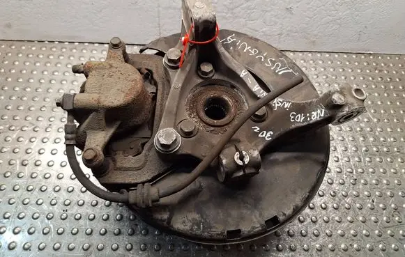 Front wheel hub spindle knuckle