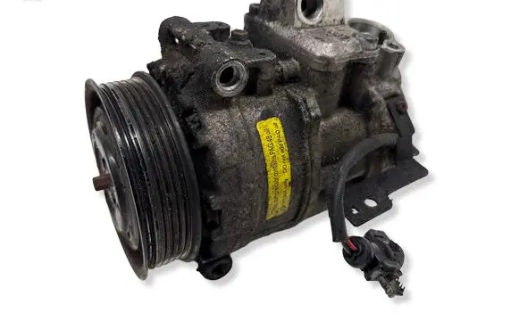 Jaguar XF X250 Air conditioning (A/C) compressor (pump) 890117 7184