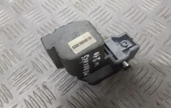 Mercedes-Benz E W210 Steering wheel lock 