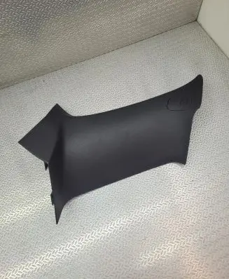 Peugeot 308 (C) pillar trim 9837329180