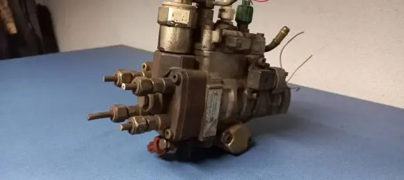 Fuel injection high pressure pump