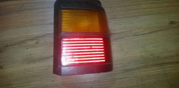 Volkswagen PASSAT B3 Rear/tail lights 333945112 Nenustatyta
