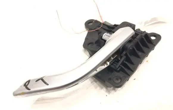 Rear door interior handle