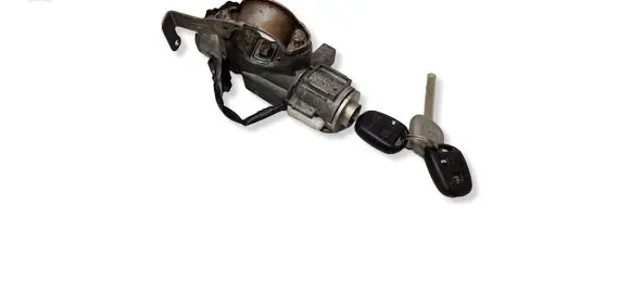 Toyota Avensis T250 Ignition lock 450200504
