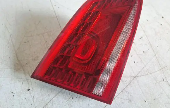 Volkswagen PASSAT B7 Tailgate rear/tail lights 3AF945307F