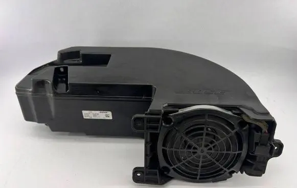 Audi TT TTS Mk2 Subwoofer speaker 8J7035382 290077002