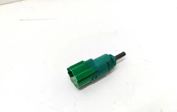 Peugeot 308 Brake pedal sensor switch 9804869480
