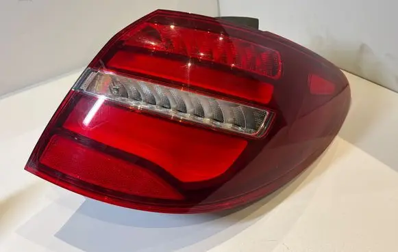 Mercedes-Benz B W246 W242 Rear/tail lights A2469068800