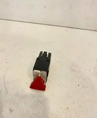 Volkswagen PASSAT B6 Hazard light switch 3C0953509A