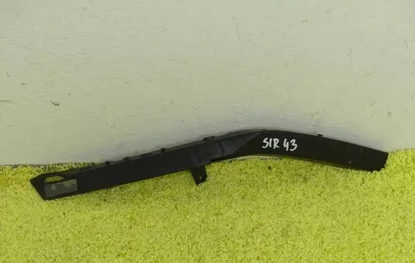 Front bumper mounting bracket
