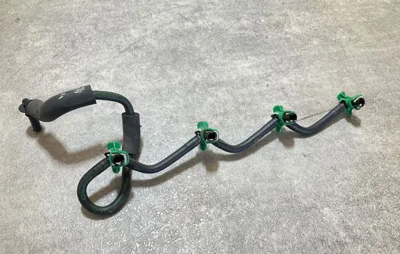 Peugeot 2008 I Fuel return line/hose 