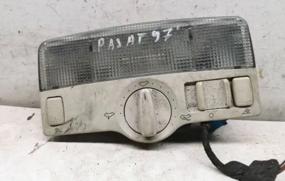 Volkswagen PASSAT B5 Front seat light 3B0947105A